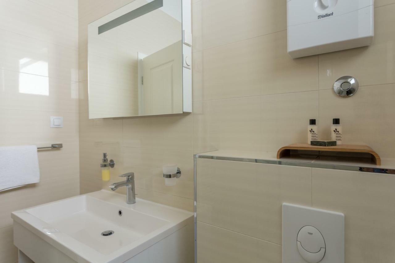 Apartments Villa Victoria Dubrovnik Bagian luar foto